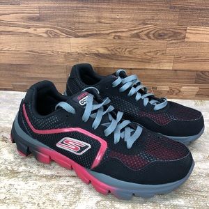Skechers Boy's Shoes   Black and Red Size 2.5
